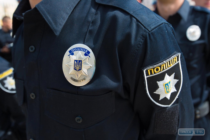 Одесские полицейские задержали своего буйного коллегу