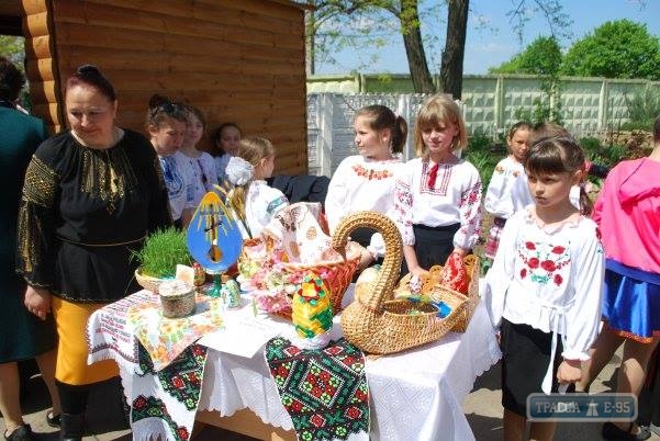 Детская пасхальная ярмарка прошла в Коминтерновском под Одессой (фото)