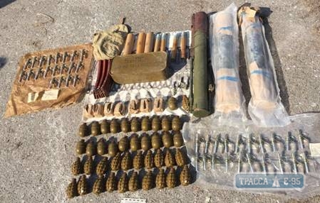 СБУ нашла тайник с боеприпасами под Одессой (фото) 