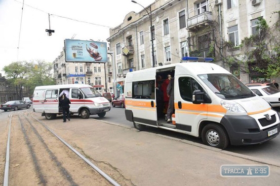 Драка со стрельбой возле офиса телеканала в Одессе произошла из-за ДТП