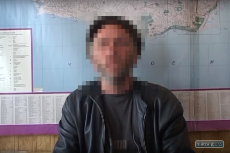 Сотрудники полиции задержали лжеминера Одесского ж-д вокзала: им оказался бездомный