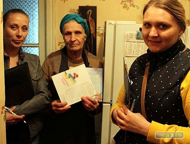 Благотворительный фонд накануне Дня Победы поздравил ветеранов на юге Одесской области