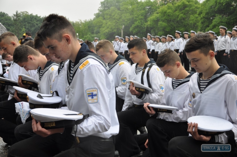 Передислоцированный из Крыма Военно-морской лицей выпустил воспитанников первого одесского набора