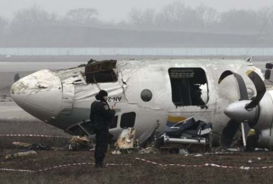 Разбившийся самолет из Одессы зацепился крылом за метеовышку