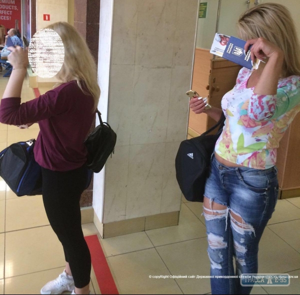 Одесские пограничники спасли двух девушек от сексуального рабства