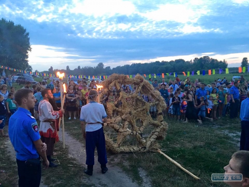 Жители севера Одесской области масштабно отметили праздник Ивана Купала (фото)