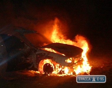 Под Одессой сгорел автомобиль