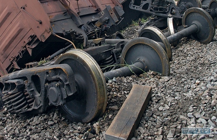 Два грузовых поезда столкнулись в Ильичевском рыбном порту, пострадали четыре человека