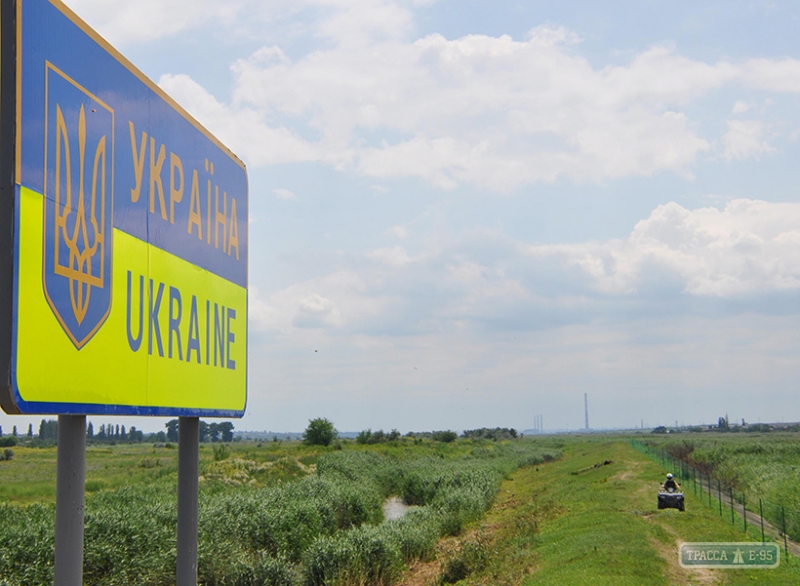 Пограничники с помощью квадрокоптера поймали на Одесщине любопытных подростков из Приднестровья