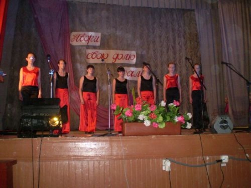 Школьники Ивановского района Одесской области рекламировали здоровый образ жизни