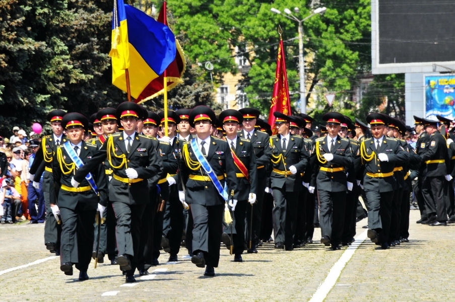 Военные репетируют парад ко Дню освобождения Одессы (фото)