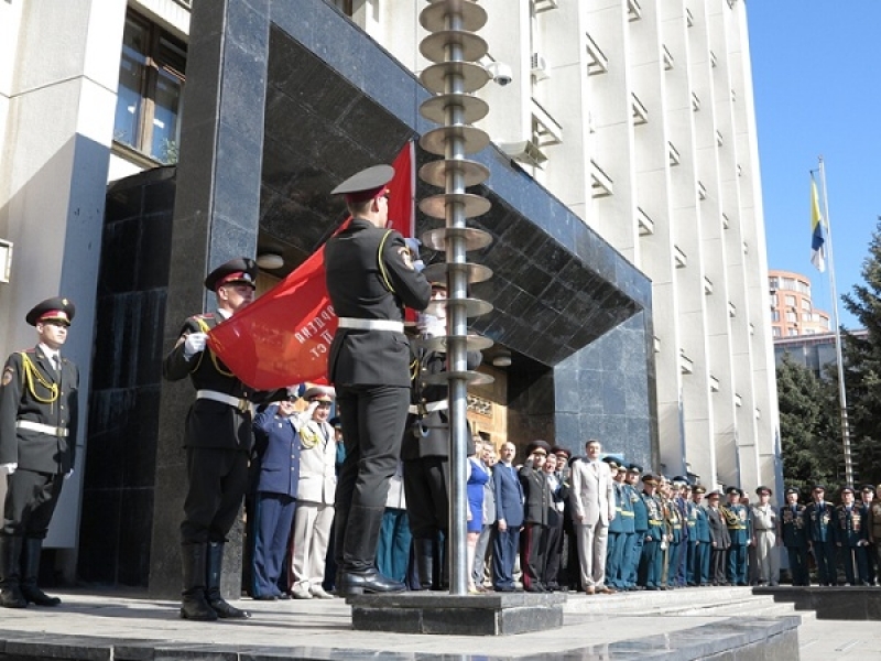 Флаг Победы торжественно подняли в Одессе в честь Дня Победы