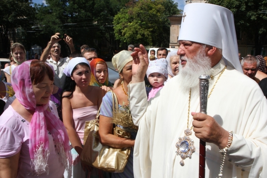 Священники молят Бога, чтобы в Одесской области прошел дождь