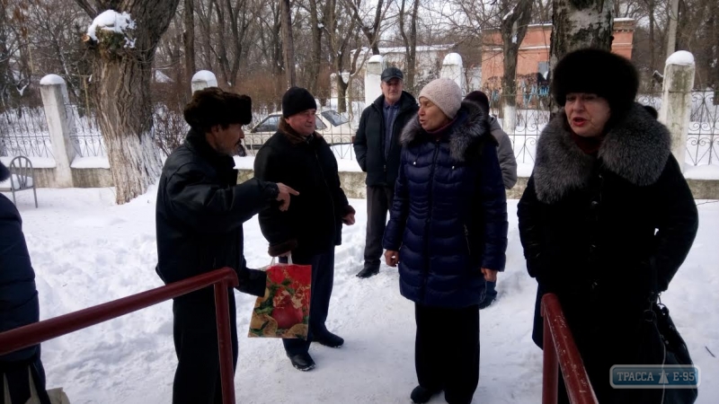 Жители Ренийского района берут штурмом управление соцзащиты