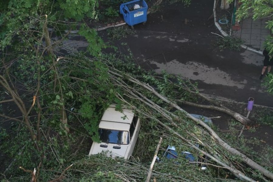 Буря в Одессе ранила пятерых и убила одного человека – данные мэрии