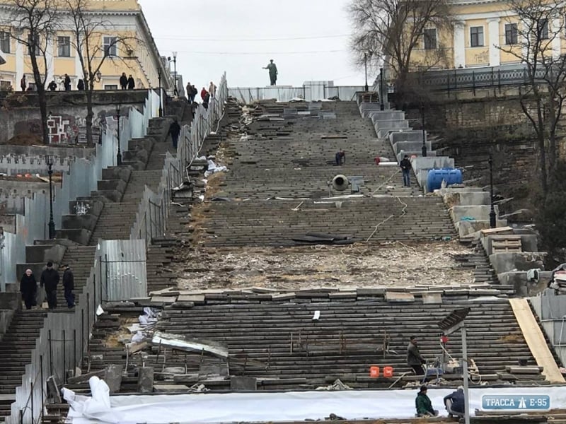 Активисты предлагают сделать из реконструкции Потемкинской лестницы реалити-шоу
