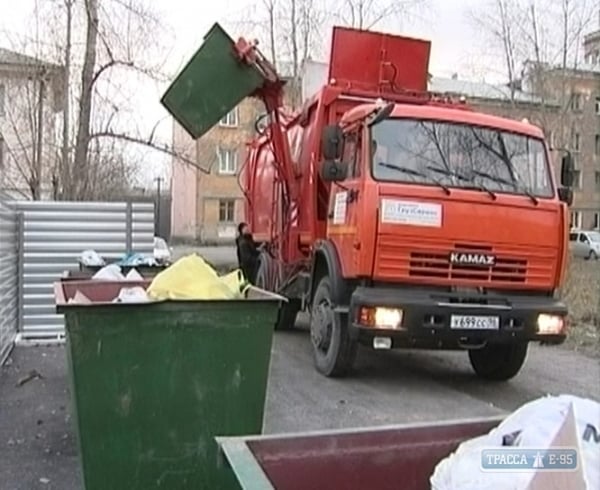 Властям Белгорода-Днестровского удалось решить проблему с вывозом мусора