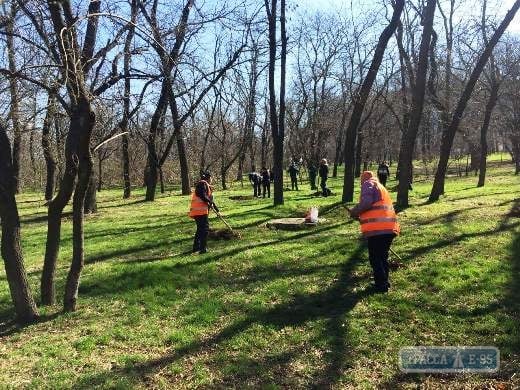 Одесские коммунальщики в ночь после Юморины работали в усиленном режиме