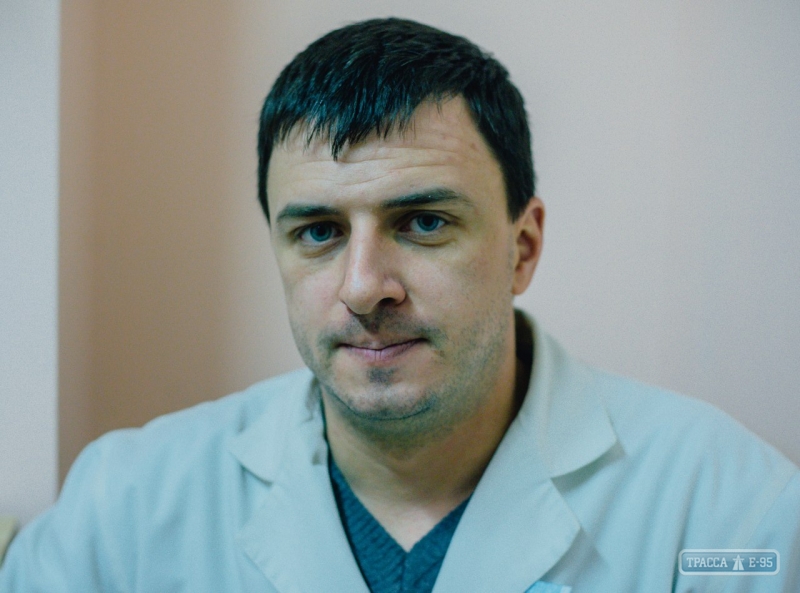 Чтобы устроиться работать в Одессе, мне пришлось сказать, что я ничего не умею – хирург из Луганска