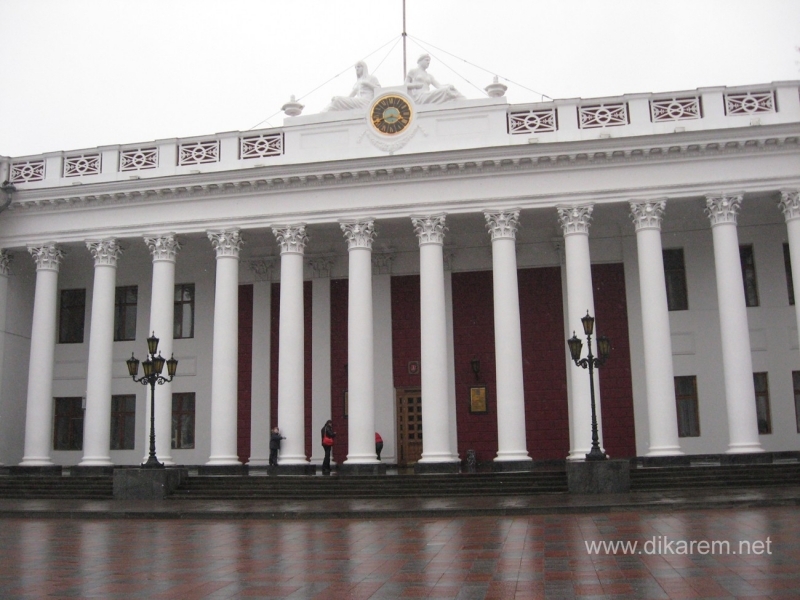 Половина одесситов не доверяет мэру и городскому совету 