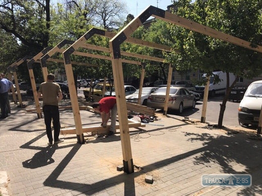 Чиновники мэрии не дали владельцам ресторана установить летнюю площадку в центре Одессы