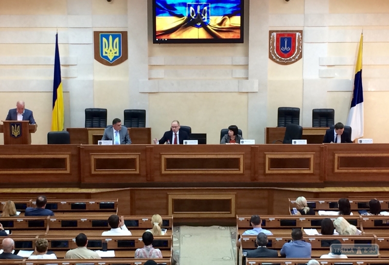 Глава Одесской области раскритиковал чиновников за невыполнение поручений о жилье для детей-сирот