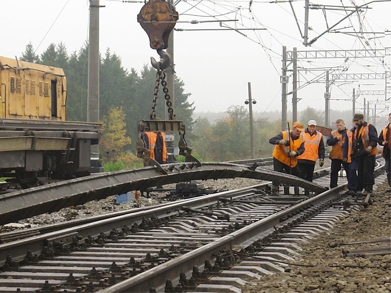 Одесские железнодорожники отремонтировали 286 км пути за полгода