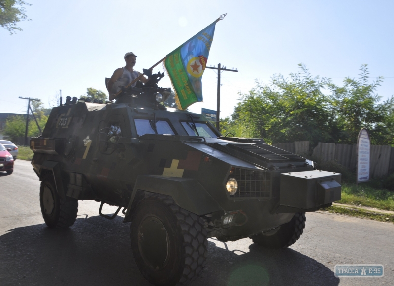 Парад по случаю Дня ВДВ впервые прошел в Болграде (фото)