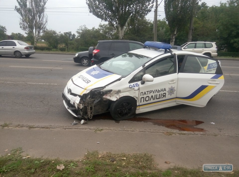 Патрульные устроили ДТП с пострадавшим в Одессе (фото)