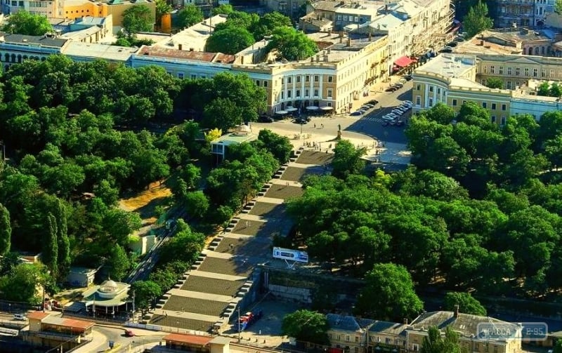 Специалисты обезопасят Потемкинскую лестницу – там установят «улавливатели» для падающих людей