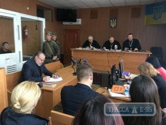 Суд во второй раз отложил заседание по делу об убийстве тайбоксера в Одессе из-за переводчика