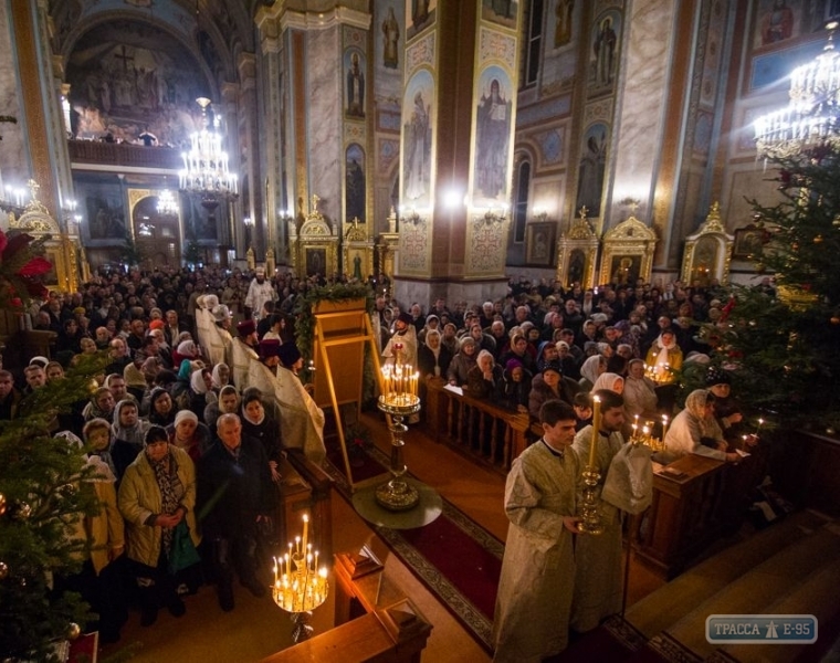 Одесситы различных христианских конфессий отмечают Рождество (фото)