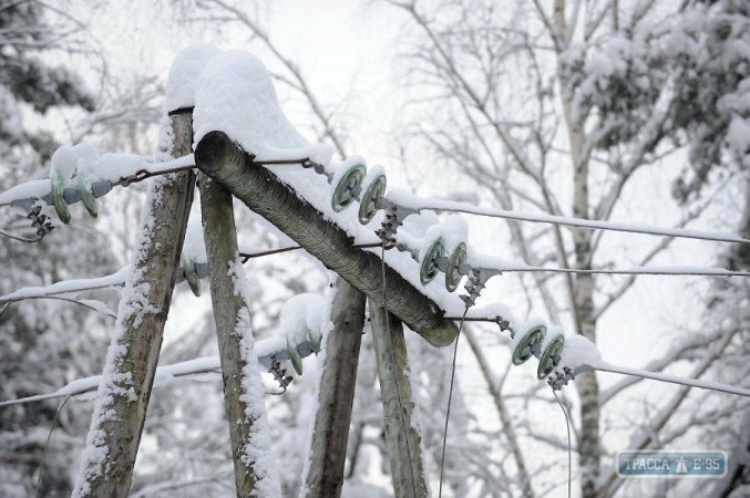 Облэнерго обещает в ближайшее три часа восстановить электроснабжение в шести селах Одесской области