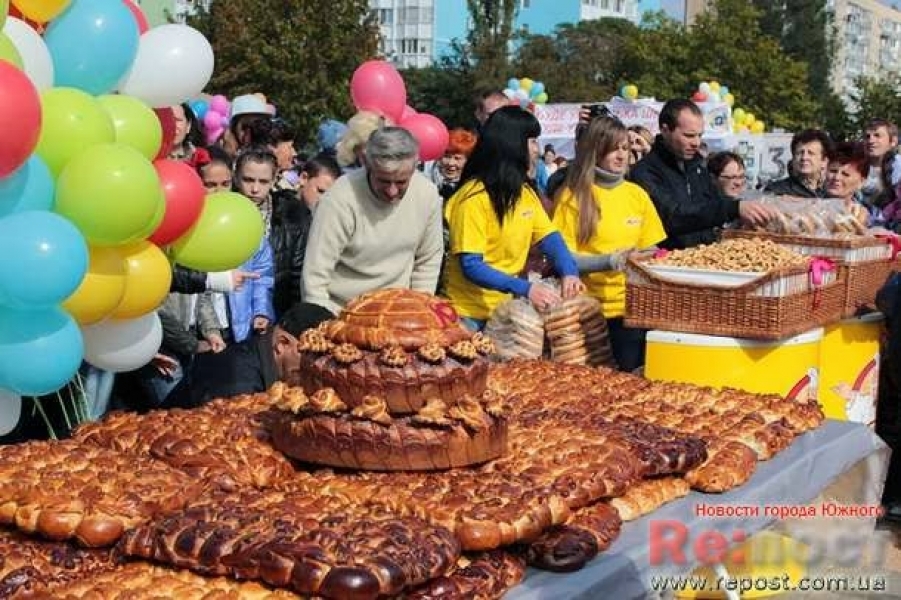 Город-спутник Одессы торжественно отпраздновал свой юбилей (фото)