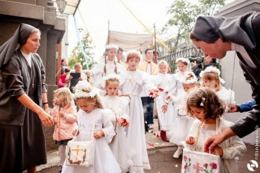 Католики отпраздновали 100-летие церкви святого Петра в Одессе