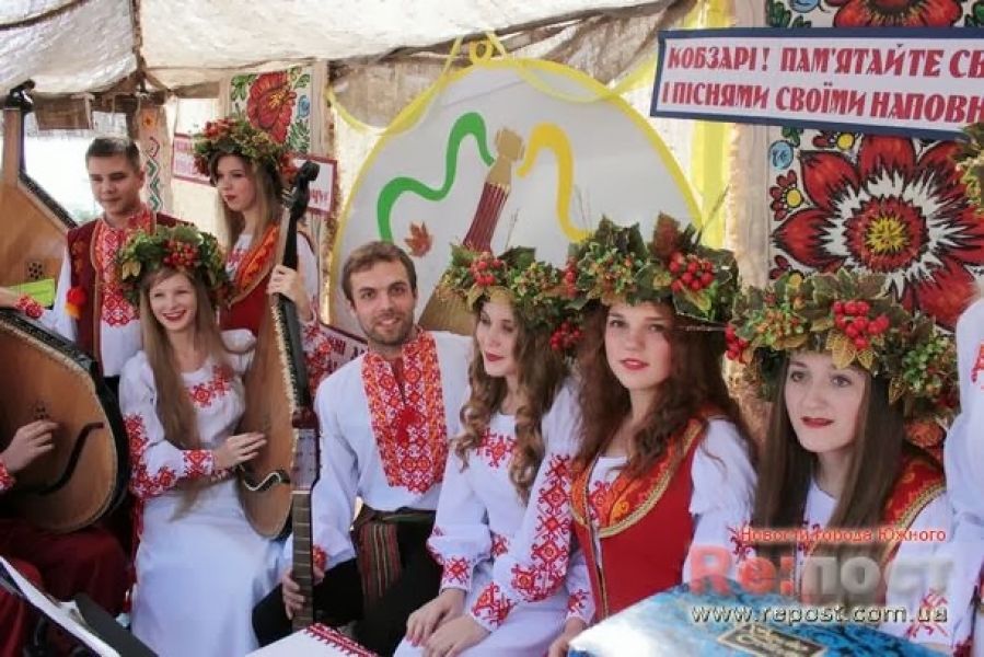 Жители Южного Одесской области красочно отметили праздник Покрова (фото)