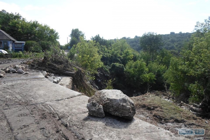 Ливень оставил село в Кодымском районе без света и дорог 