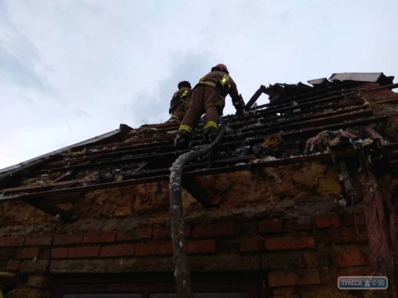 Четыре автомобиля сгорели в гараже в Раздельнянском районе