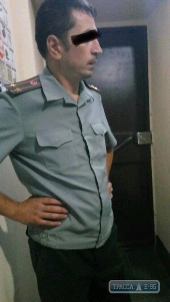 Подполковник Одесского СИЗО пытался пронести в режимную зону большое количество наркотиков