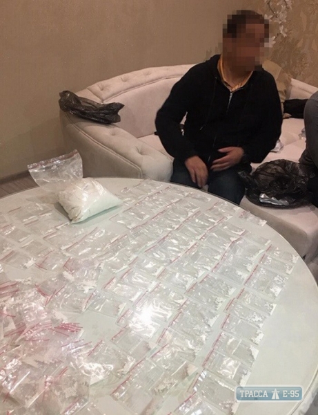 СБУ в Одессе задержала наркодельцов с партией психотропных веществ на 5 млн грн