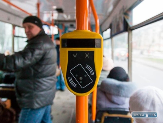 Городские власти намерены ввести электронный билет не только в трамваях, но и маршрутках