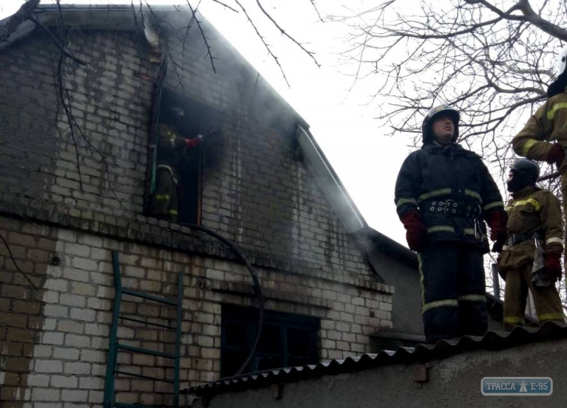 Жилой дом горел в селе под Одессой, погиб человек