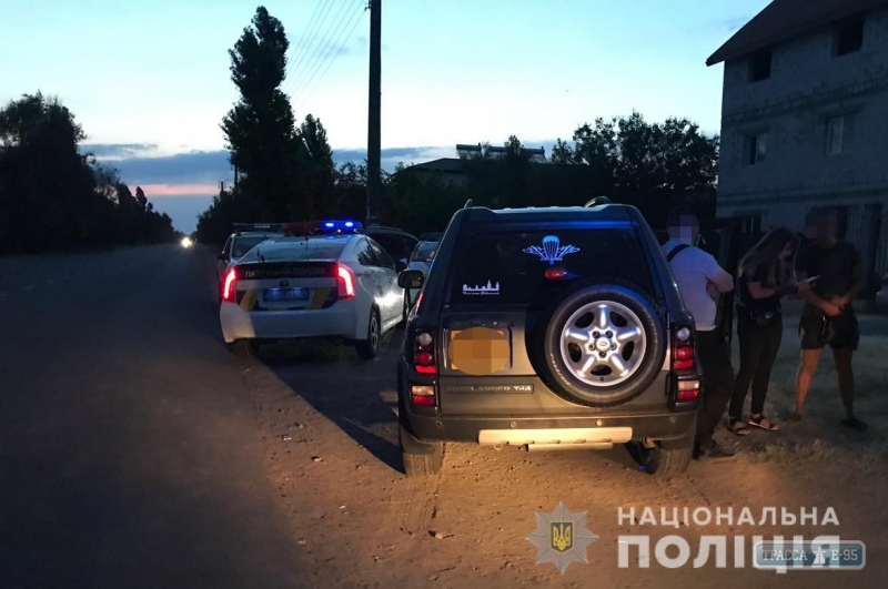 Полицейские на трех экипажах задерживали пьяного водителя в курортной зоне