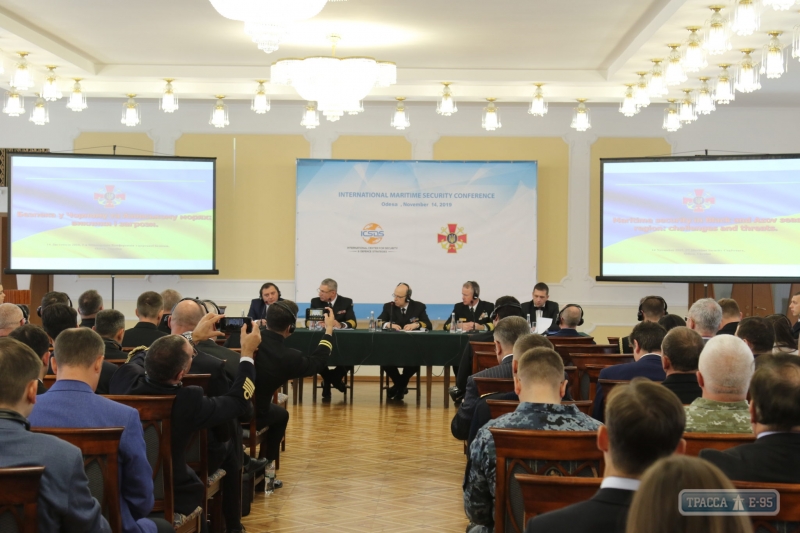 Угрозы безопасности в регионе Черного и Азовского морей обсудили в Одессе 