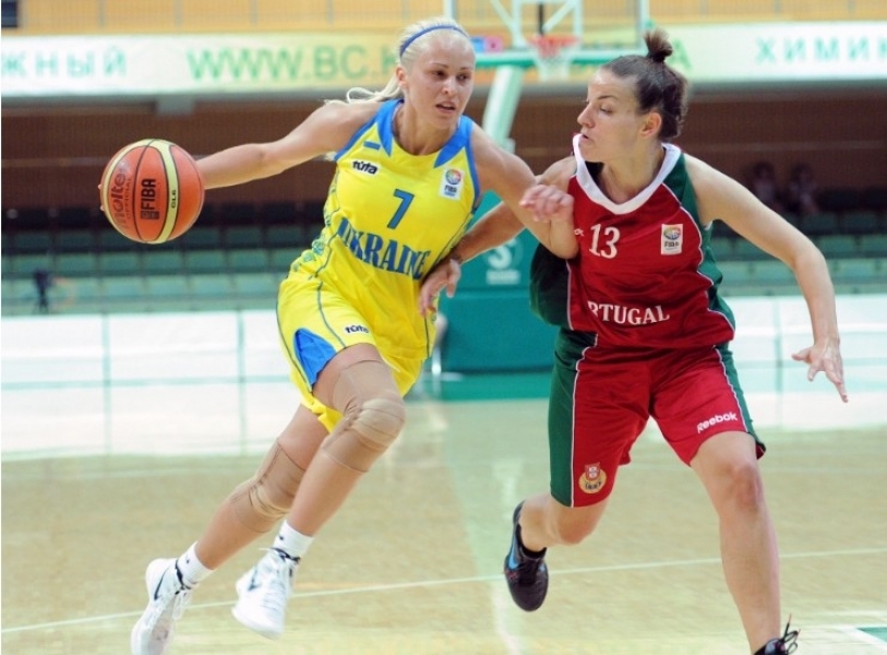 Украинские баскетболистки отпраздновали в Южном первую победу в квалификации Евро-2013