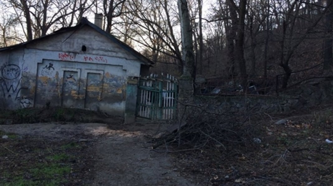 Одесситы нашли частный дом на склонах Приморского бульвара (фото)