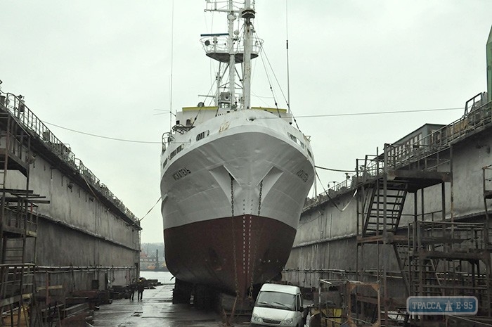 Единственное в Украине научно-исследовательское судно отремонтировано на судоверфи Одесского порта