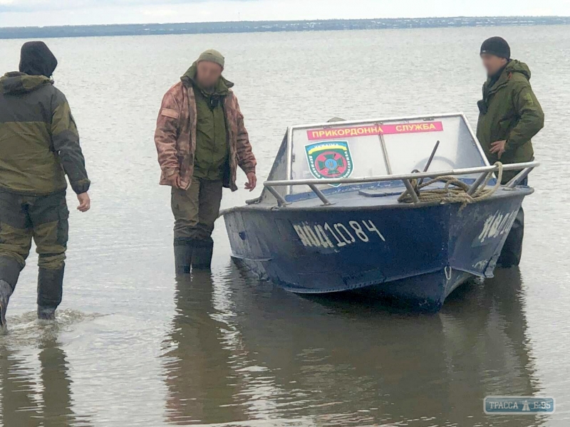 Браконьеры замаскировались под пограничников в Одесской области. Видео