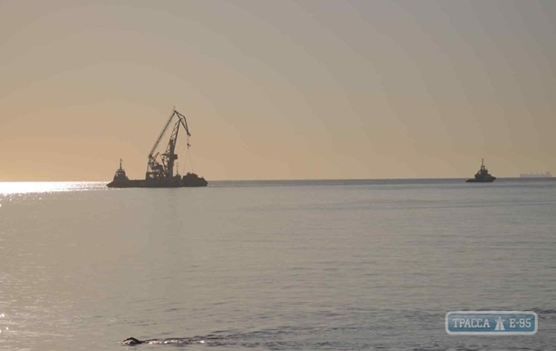 Танкер Delfi отбуксировали в порт Черноморска