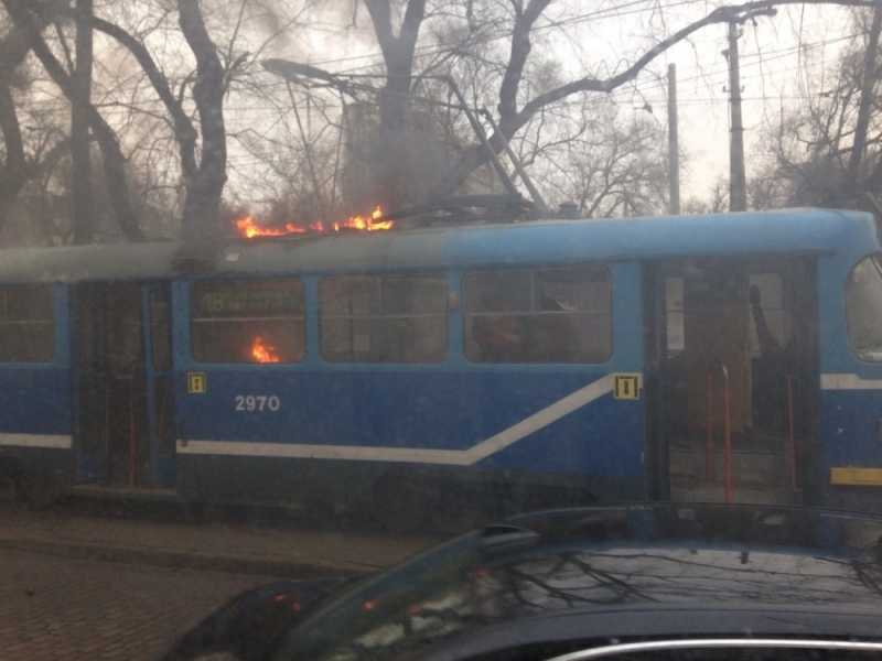 Одесский трамвай загорелся на ходу (фото)